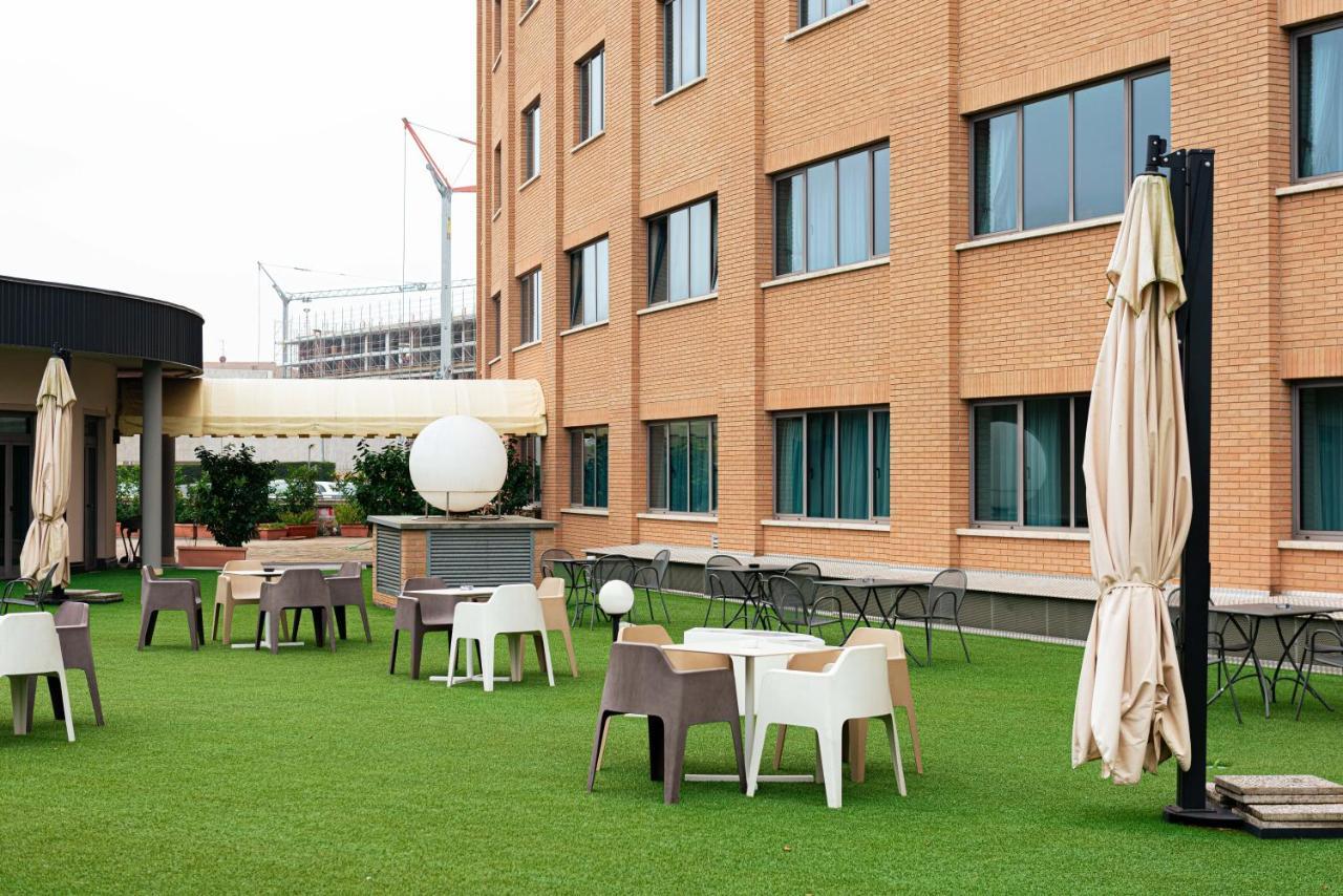 Phi Hotel Cavalieri Bra Kültér fotó