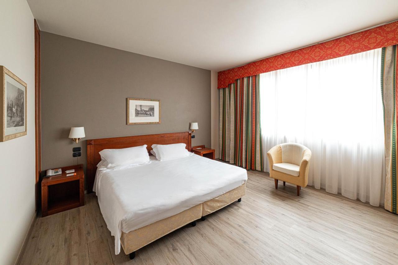 Phi Hotel Cavalieri Bra Kültér fotó